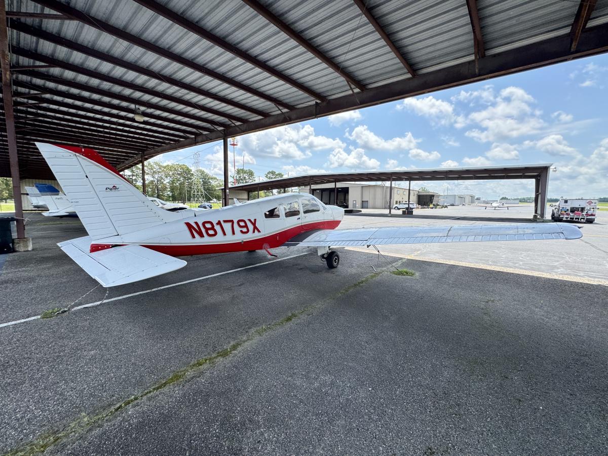 1982 Piper Archer II PA-28-181 Photo 4