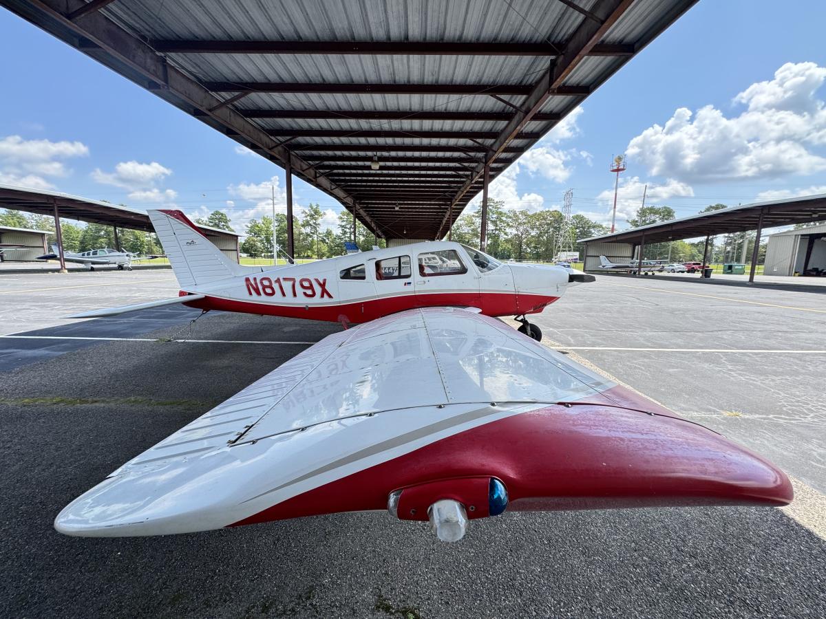 1982 Piper Archer II PA-28-181 Photo 5