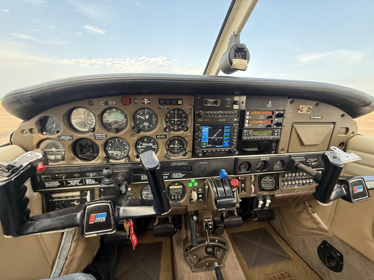 1978 PA-32RT-300T Turbo Lance Photo 2