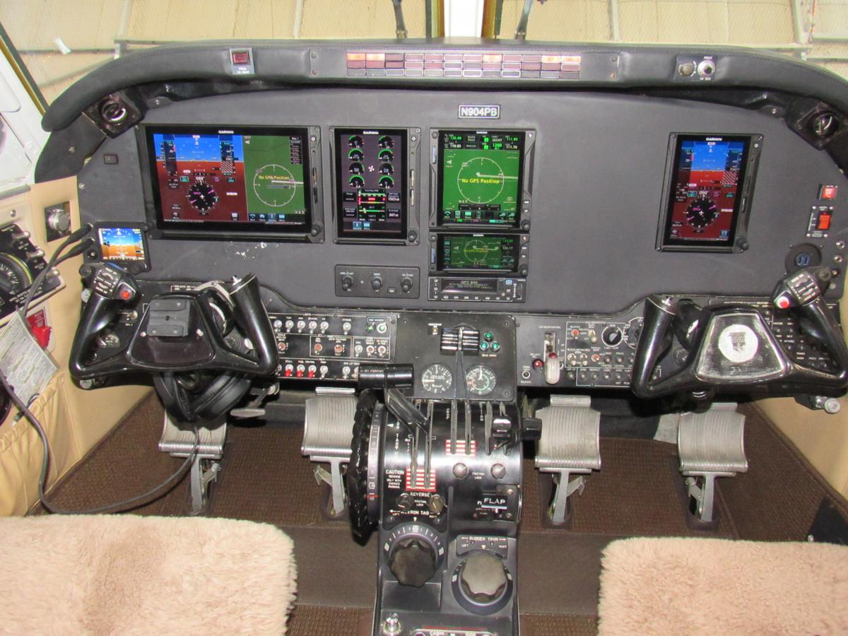 1981 Beechcraft King Air C90 Photo 7
