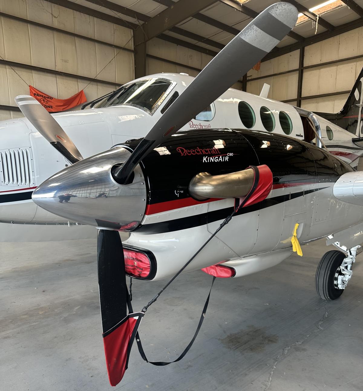 1981 Beechcraft King Air C90 Photo 4