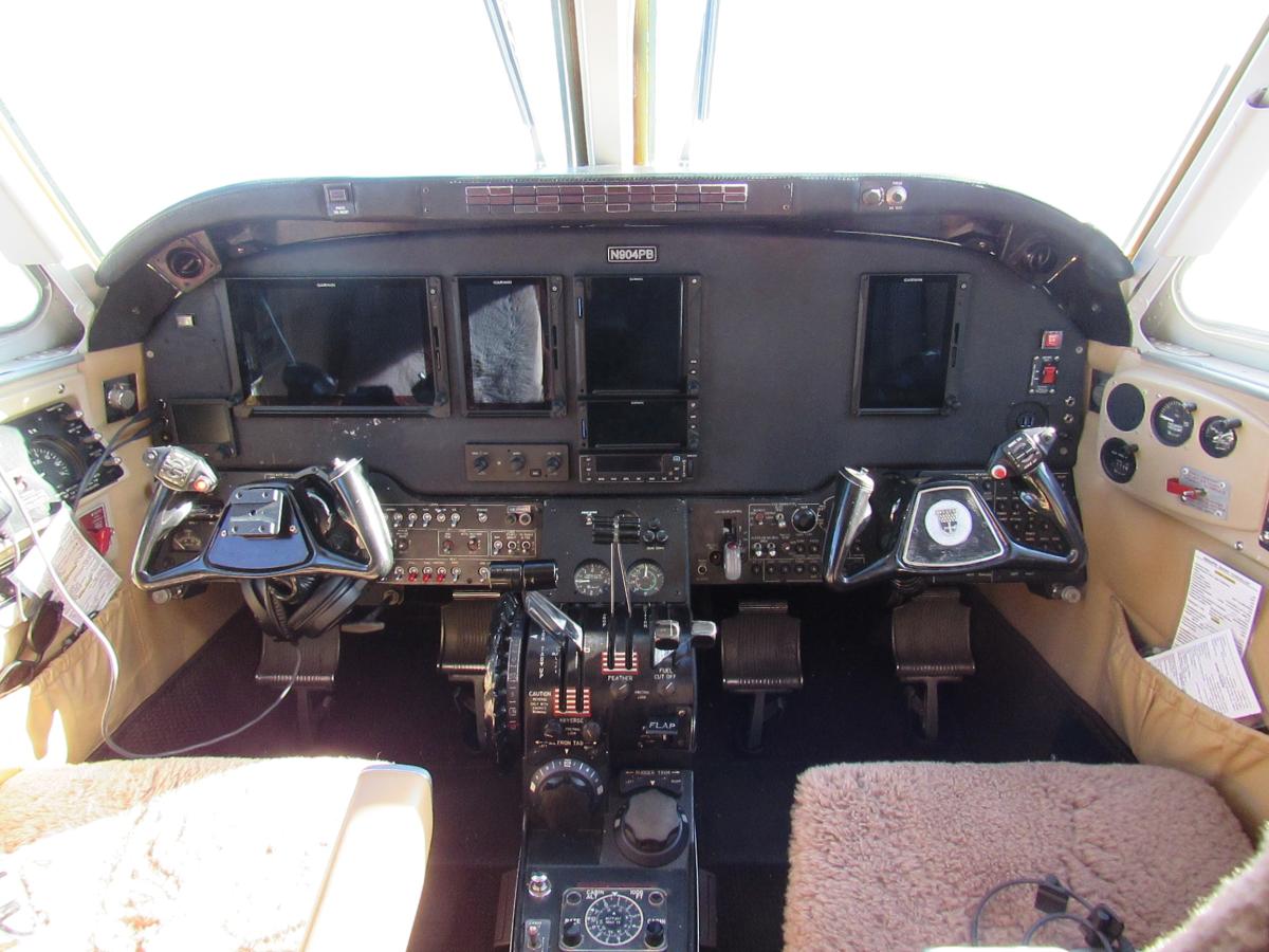 1981 Beechcraft King Air C90 Photo 2