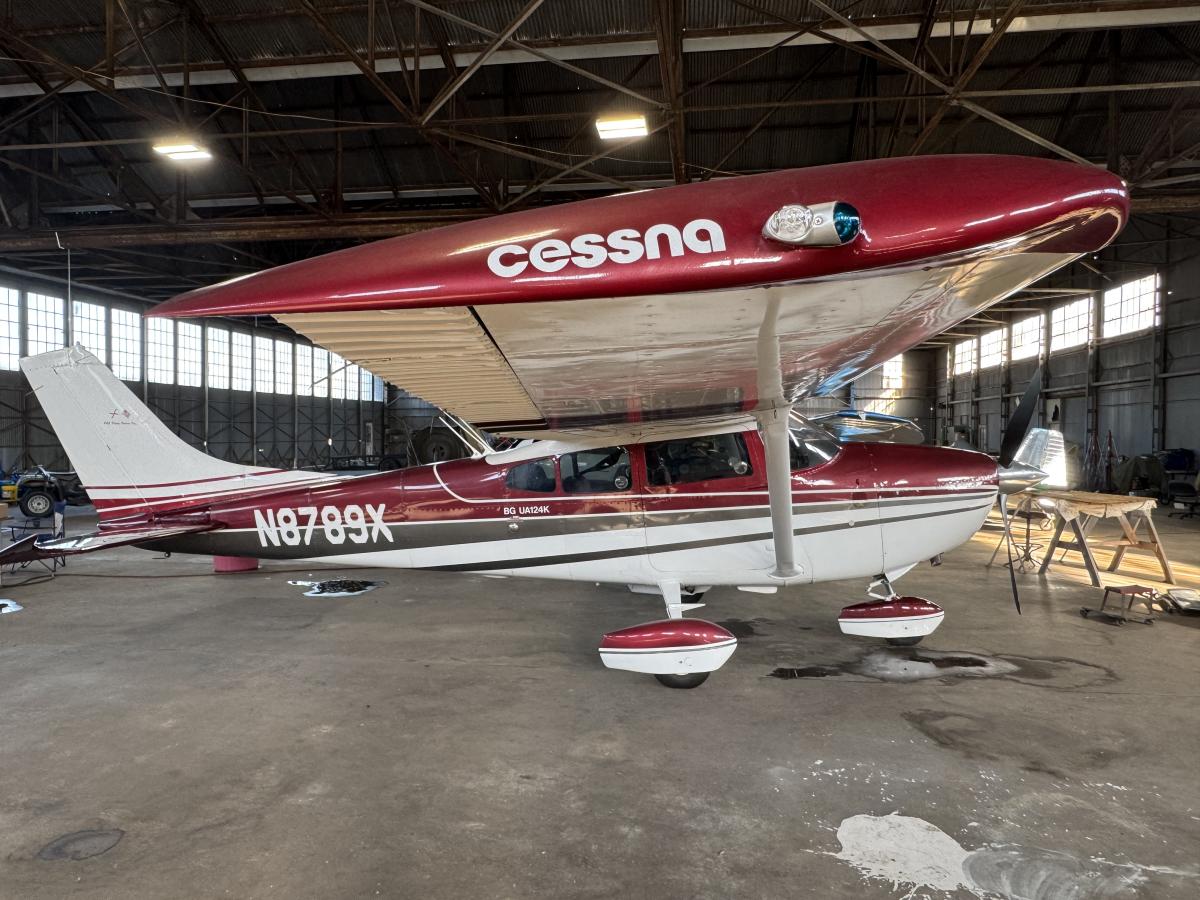 1961 Cessna 182D Skylane Photo 3