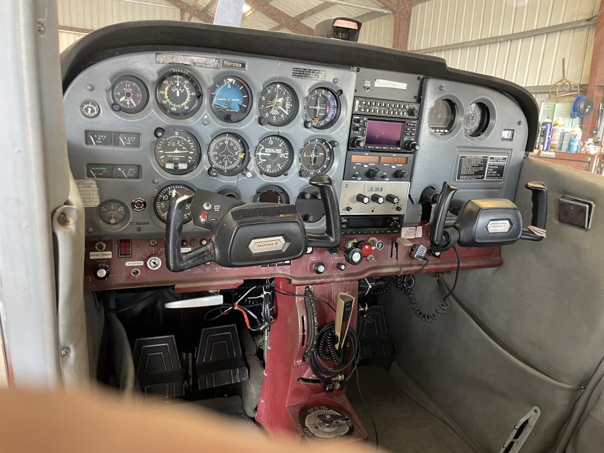 1977 Cessna 172N Skywhawk Photo 4