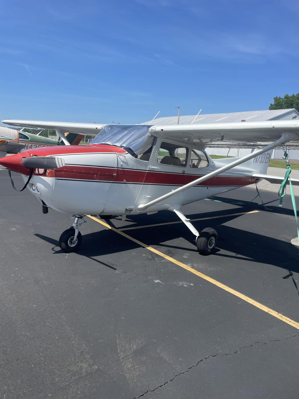 1977 Cessna 172N Skywhawk Photo 3