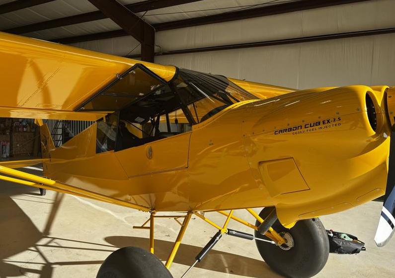 2025 CARBON CUB EX2.5 Photo 3