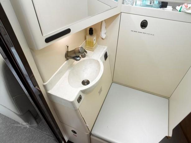 2012 EMBRAER LEGACY 650 Photo 3