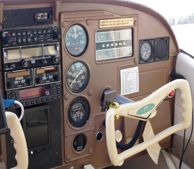 CESSNA 182F  Photo 6