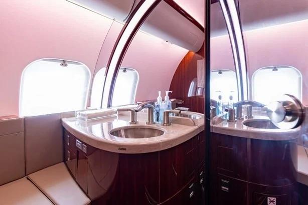2023 BOMBARDIER GLOBAL 5500 Photo 4