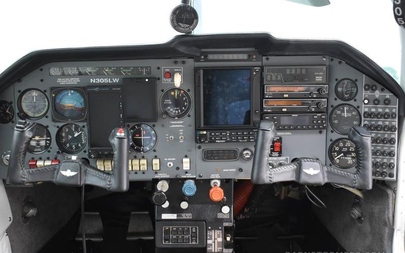 1980 Mooney M20K 305 Rocket Photo 5