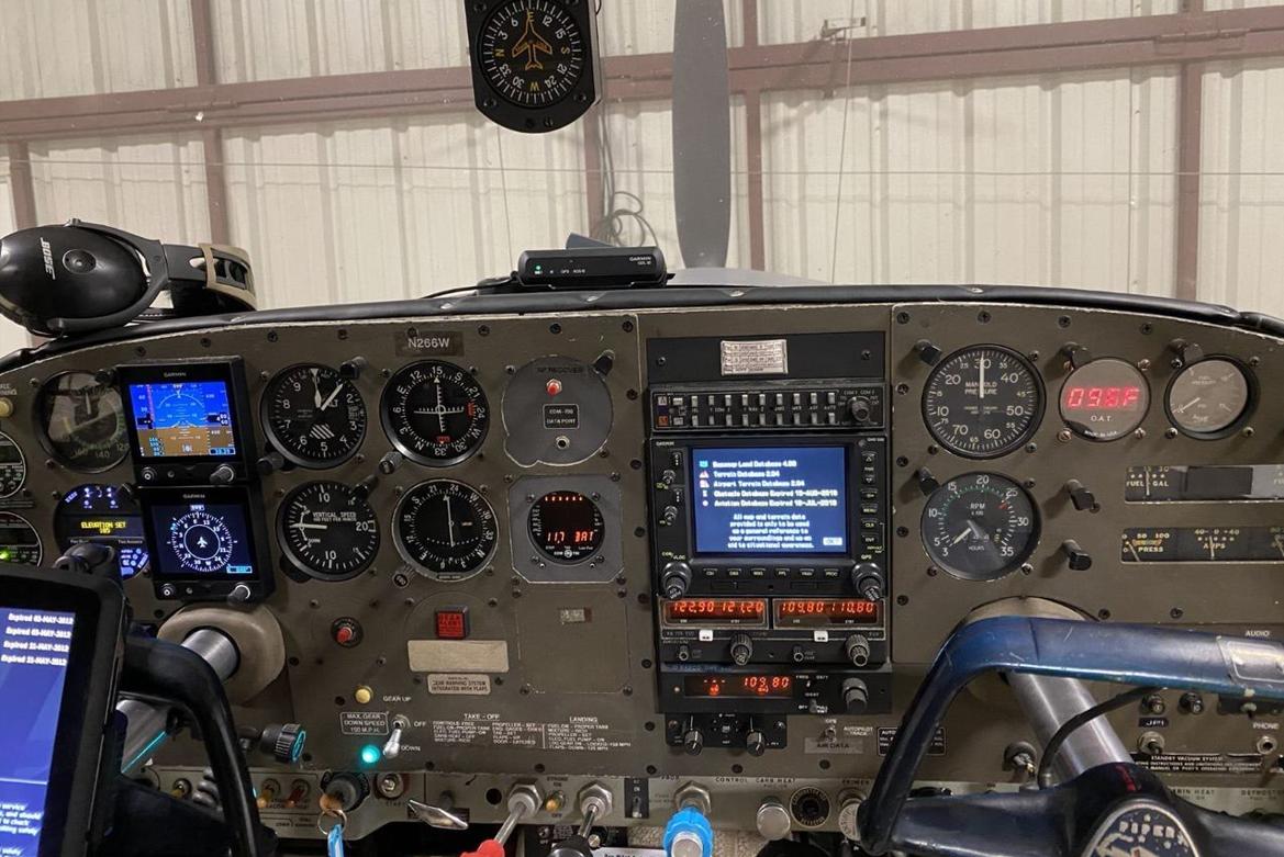 1960 Piper Comanche 250 Photo 3