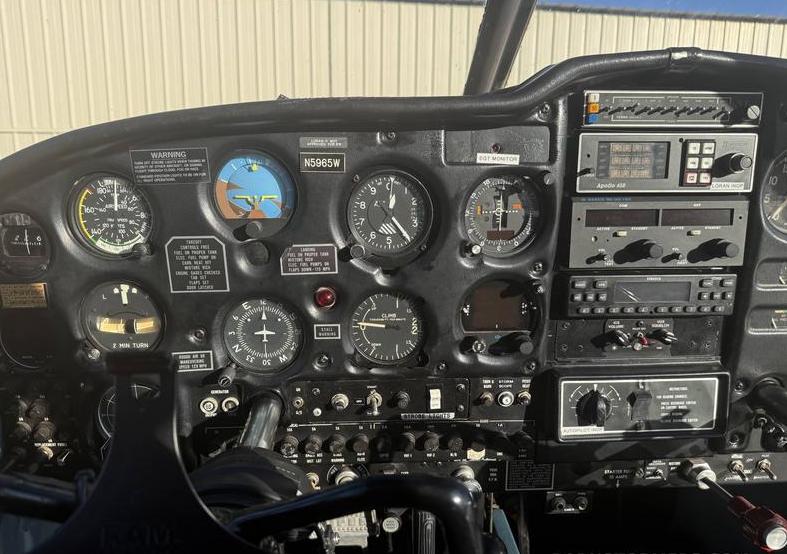 1966 PIPER CHEROKEE 150/160 Photo 6