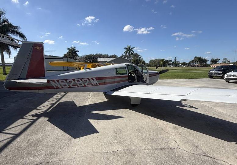 1966 MOONEY M20E Photo 2