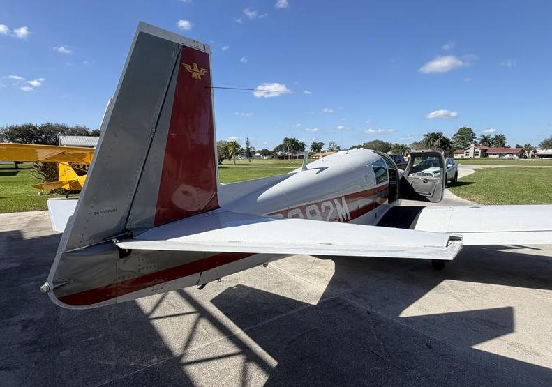 1966 MOONEY M20E Photo 2