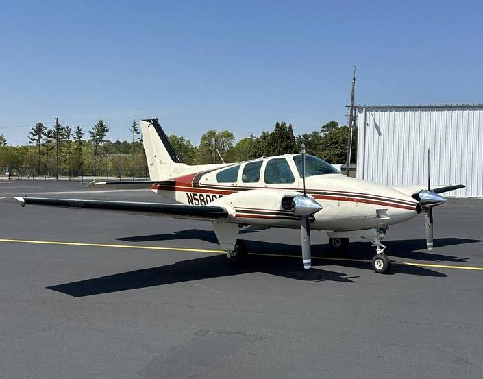 1964 BEECH B55 BARON Photo 3