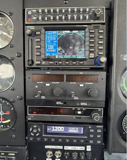 1974 Cessna 182P Photo 6