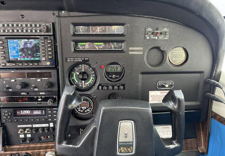 1974 Cessna 182P Photo 2