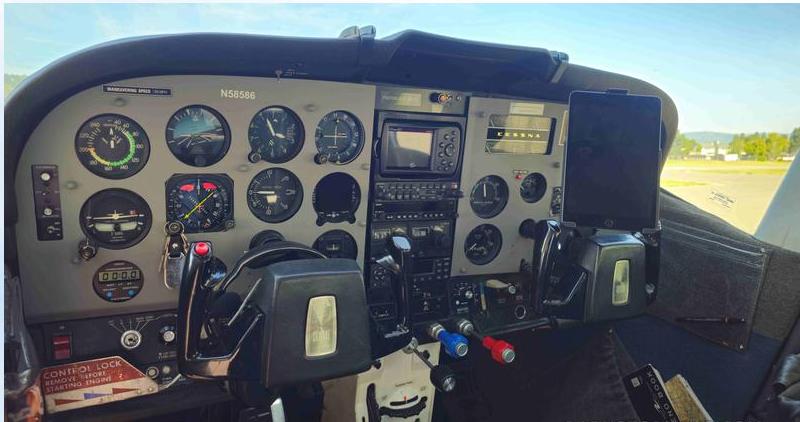1973 Cessna 182P Photo 3
