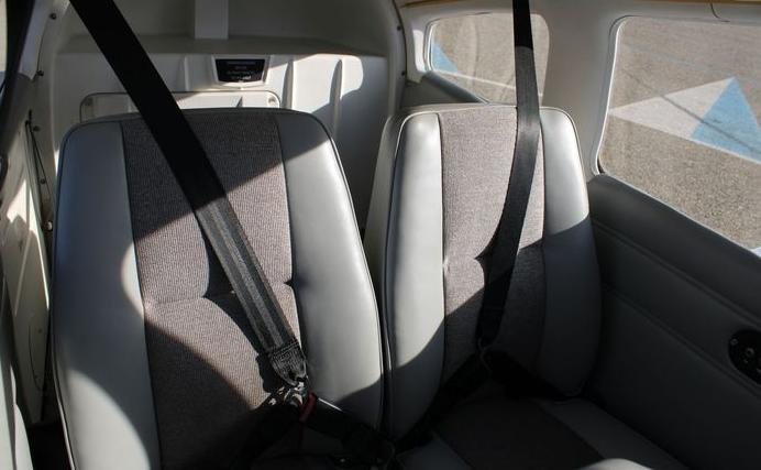 2003 PIPER ARROW III Photo 5