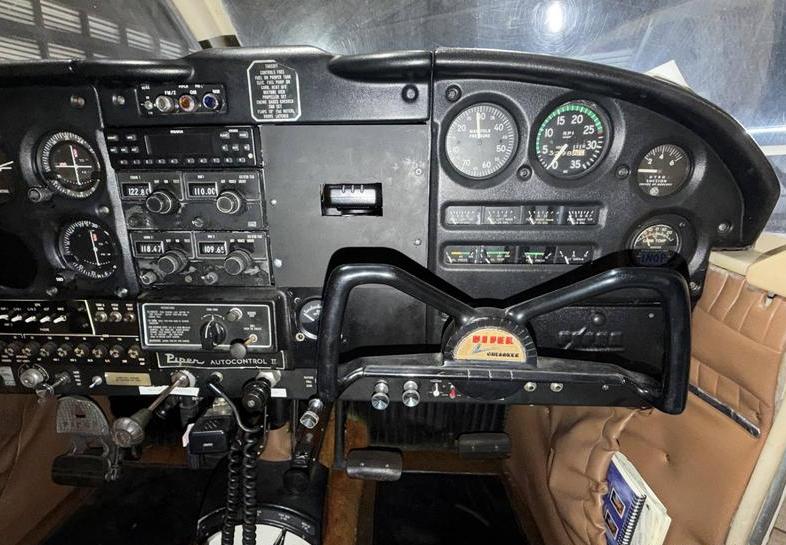 1965 PIPER CHEROKEE 6/260  Photo 5
