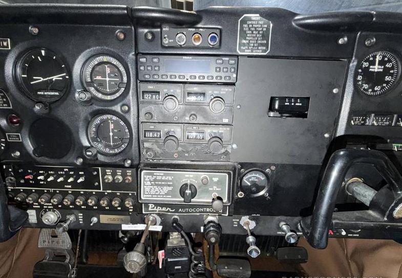 1965 PIPER CHEROKEE 6/260  Photo 7