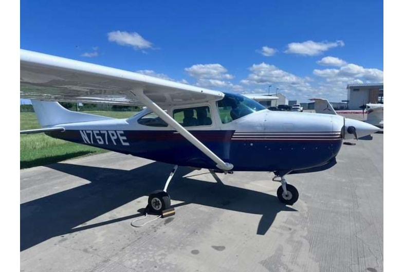 1979 Cessna TR182 Photo 2