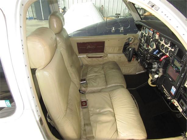 1968 BEECHCRAFT B55 BARON Photo 3