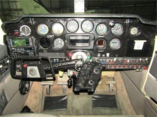 1960 BEECHCRAFT 33 DEBONAIR Photo 5