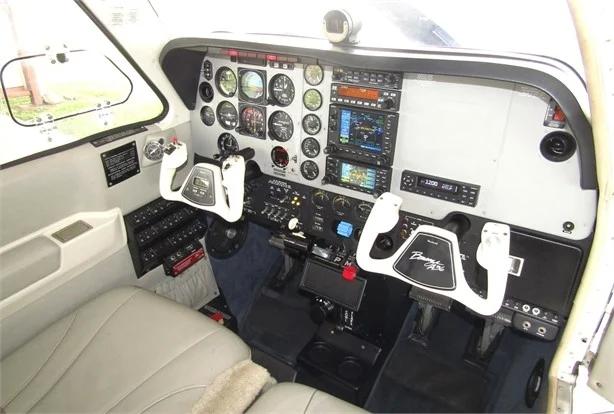 2002 BEECHCRAFT A36 BONANZA Photo 7