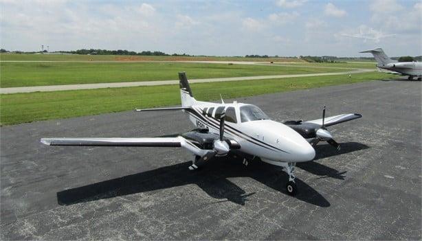 2011 BEECHCRAFT G58 BARON Photo 2