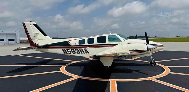 1982 BEECHCRAFT 58 BARON Photo 2