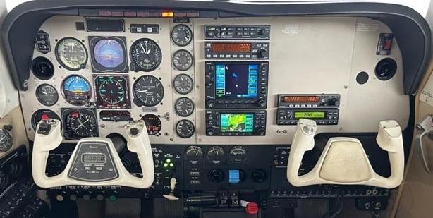 2000 BEECHCRAFT B36TC BONANZA Photo 3