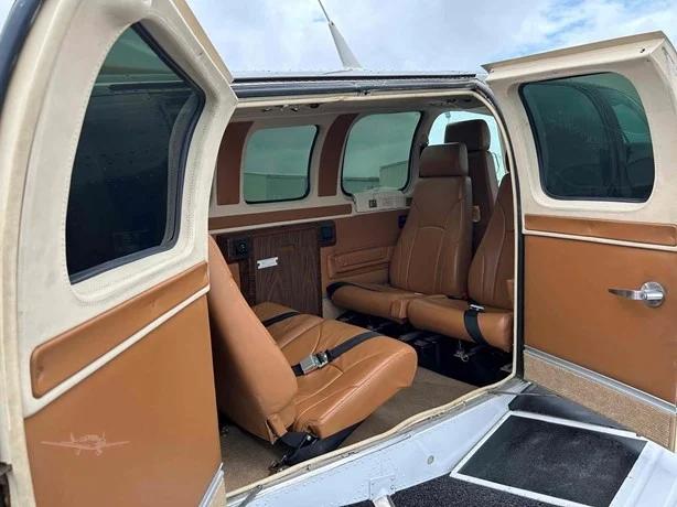 1993 BEECHCRAFT 58 BARON Photo 5