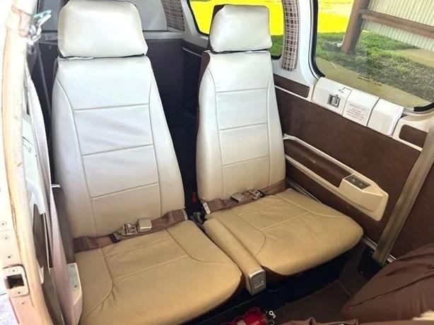 1990 BEECHCRAFT F33A BONANZA Photo 5
