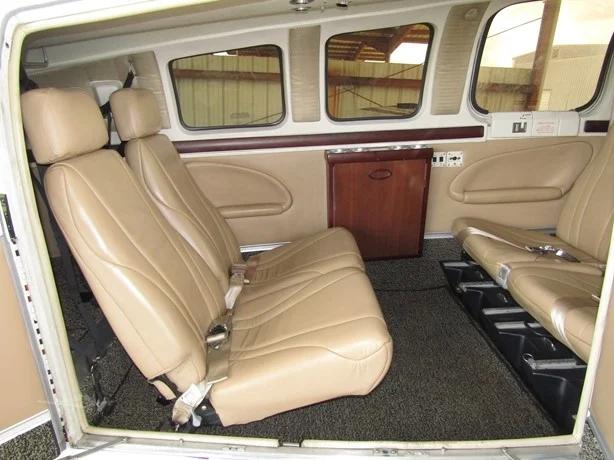 2011 BEECHCRAFT G58 BARON Photo 6