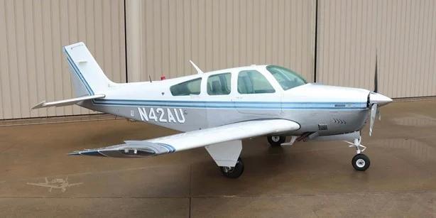 1982 BEECHCRAFT F33A BONANZA Photo 2