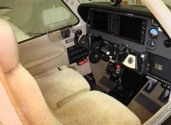 2009 BEECHCRAFT G36 BONANZA Photo 4