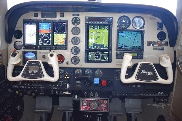 2002 BEECHCRAFT A36 BONANZA Photo 3