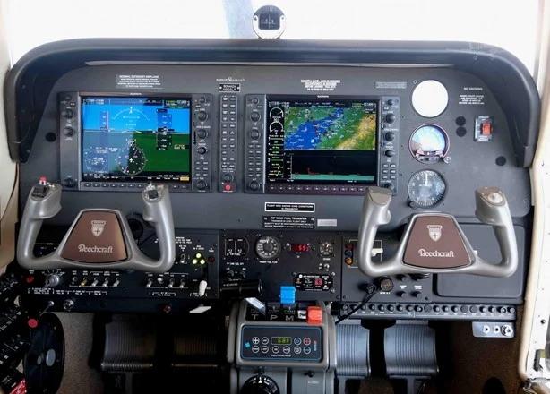 2013 BEECHCRAFT G36 BONANZA Photo 3