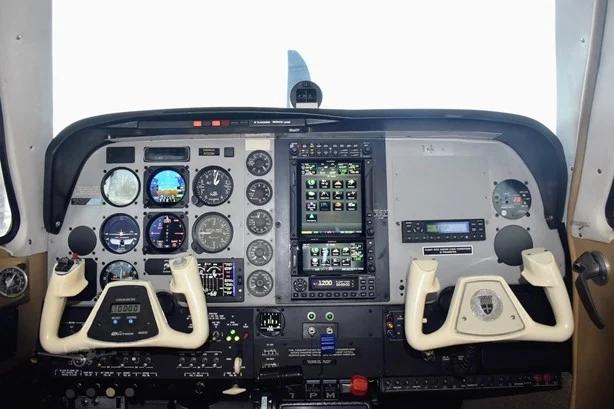 1985 BEECHCRAFT A36 BONANZA Photo 3