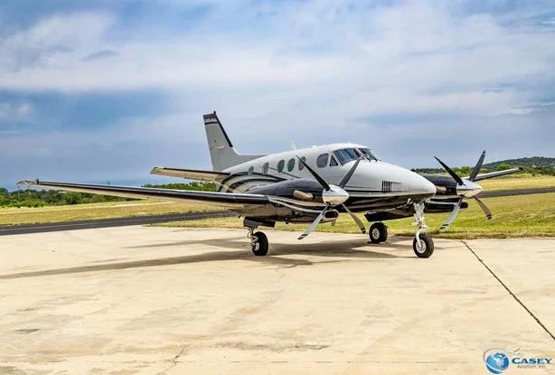 1989 BEECHCRAFT KING AIR C90A Photo 7