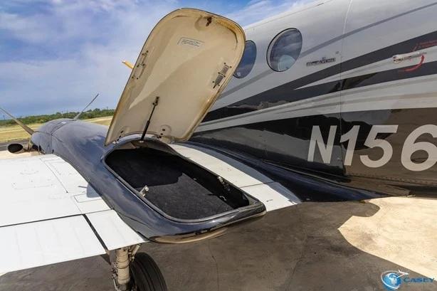 1989 BEECHCRAFT KING AIR C90A Photo 6