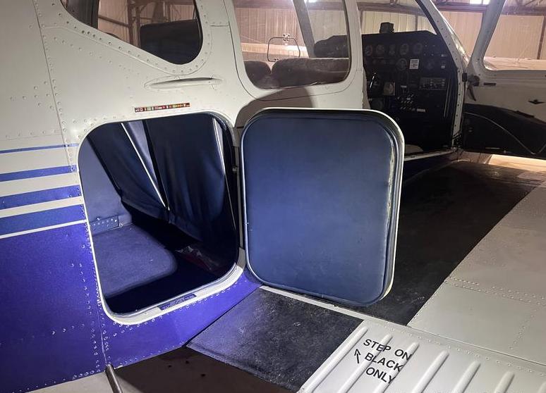 1959 Beech Travel Air Photo 4