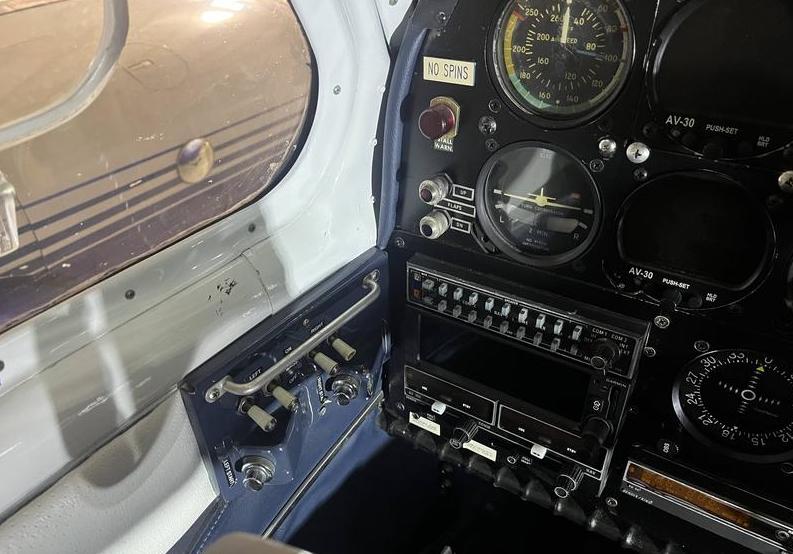 1959 Beech Travel Air Photo 5