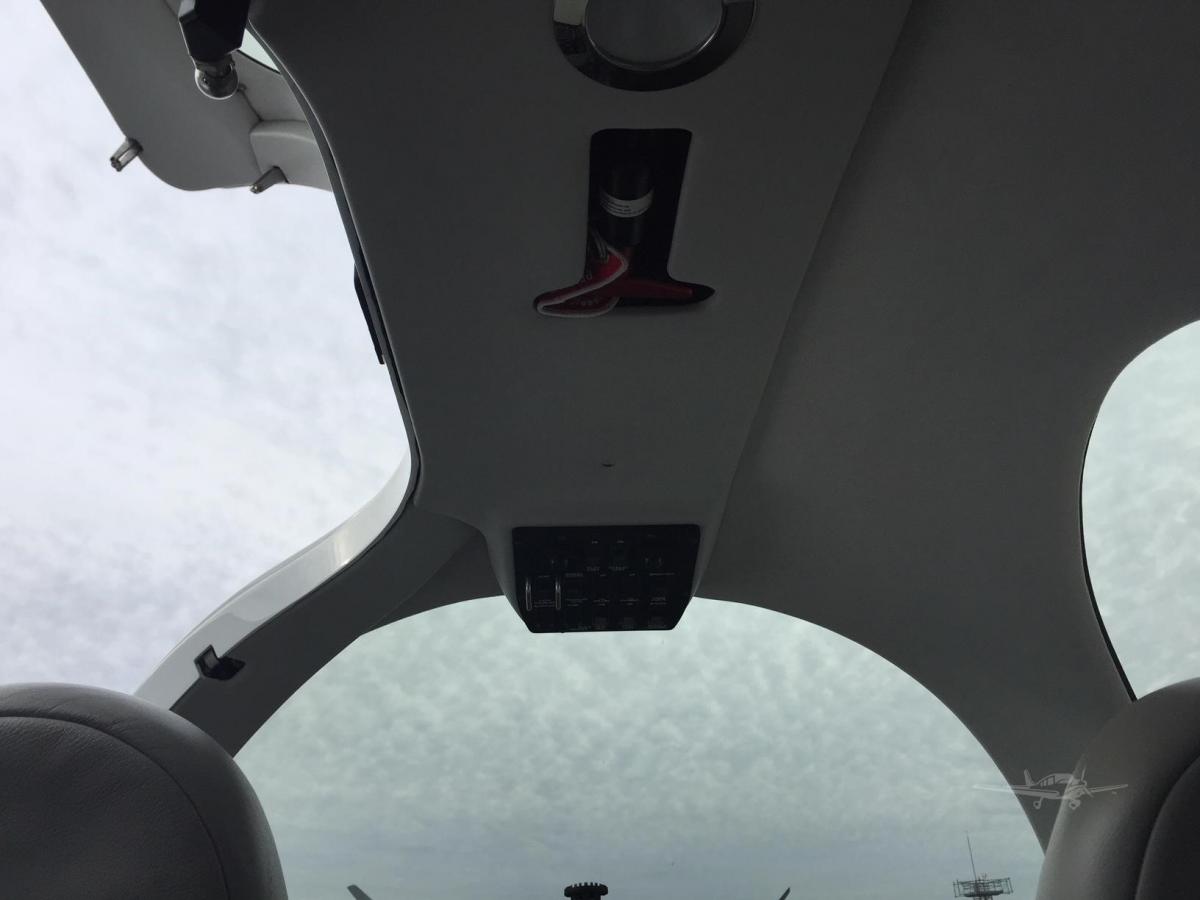 2015 LANCAIR EVOLUTION Photo 4