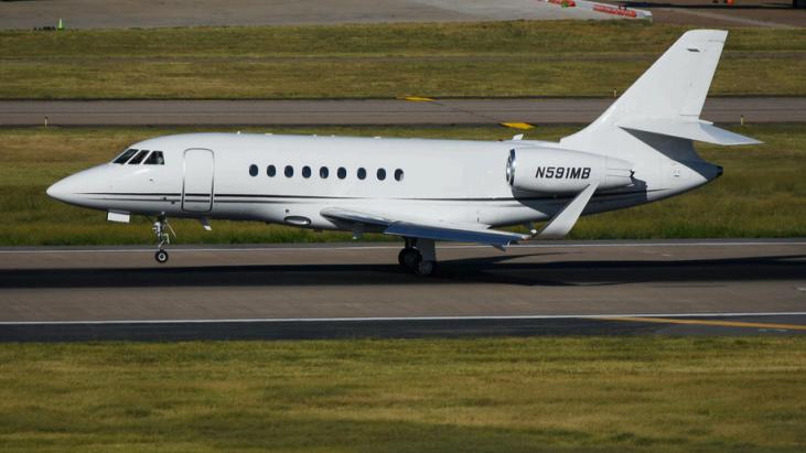 2005 Dassault Falcon 2000LX Photo 2