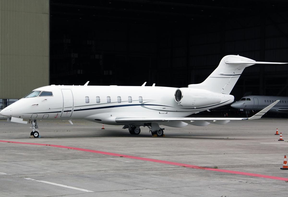 2018 Bombardier Challenger 350 Photo 2
