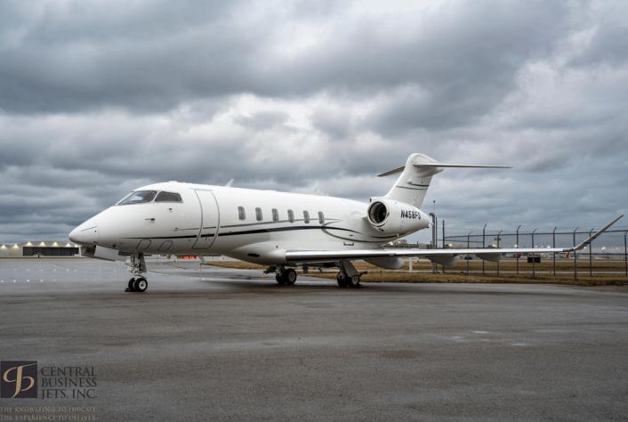 2018 Bombardier Challenger 350 Photo 2