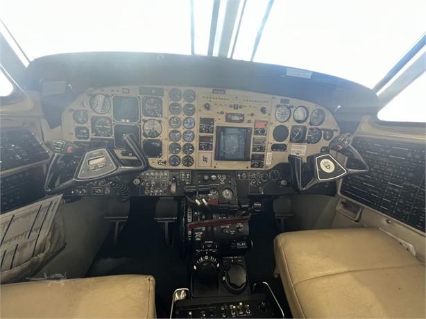 1994 BEECHCRAFT KING AIR C90B Photo 4