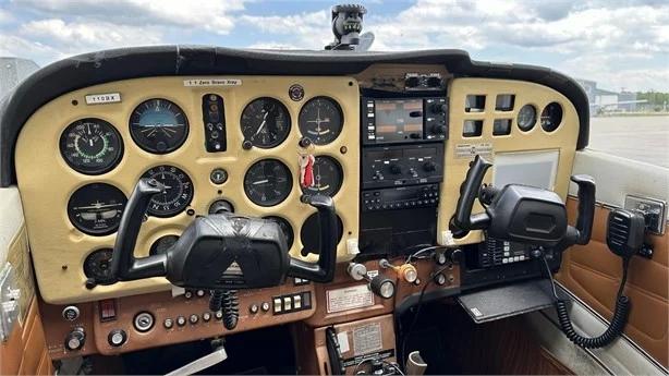 1974 CESSNA 172M SKYHAWK Photo 6